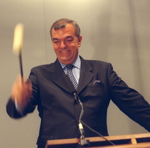 Un autoportret realizat de Andy Warhol, scos la licitaţie pe 11 noiembrie la New York