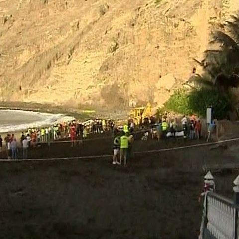 Două persoane, dintre care o turistă, au murit în urma unei alunecări de teren în Tenerife