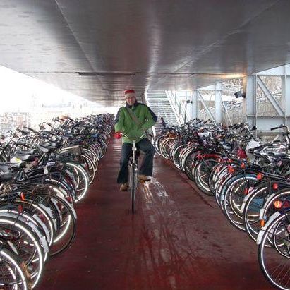 Casa Presei va avea în primăvară prima parcare de biciclete din Bucureşti 