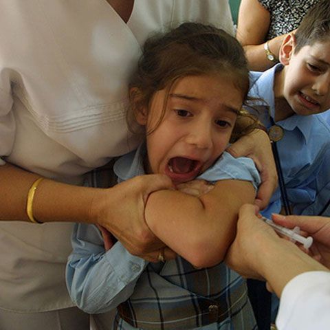 Abia în decembrie aflăm dacă vaccinul AH1N1 e bun pentru copii