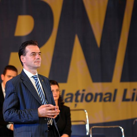 Orban: Băsescu să lase ţonţoroiul pe care l-a jucat cu Udrea
