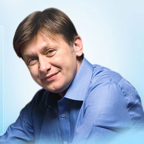Crin Antonescu: Prima nominalizare de premier nu a fost făcută cu speranţa să treacă