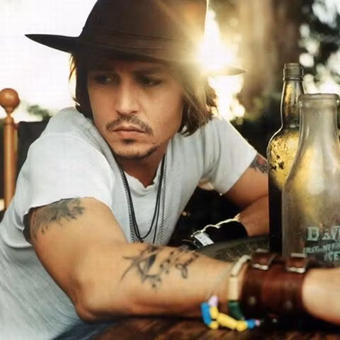Johnny Depp s-ar putea să fie noul turist sedus de Angelina Jolie 