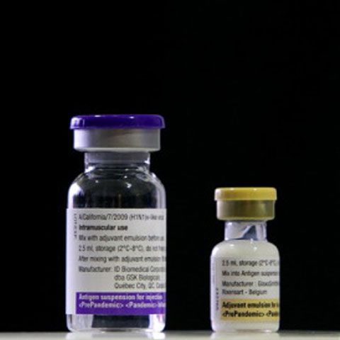 Ionuţ Bazac se oferă voluntar pentru testarea vaccinului pandemic produs de Cantacuzino