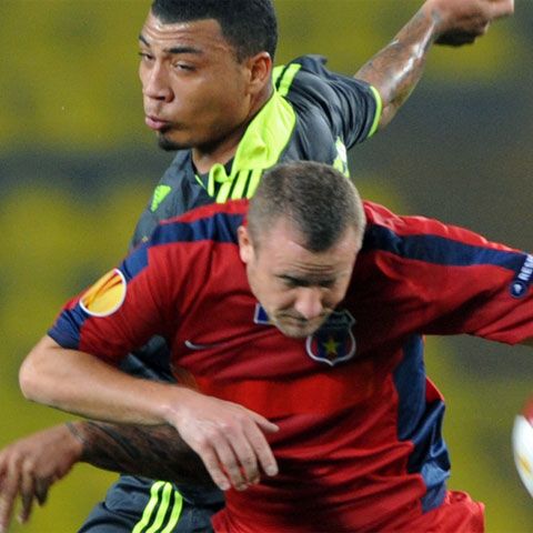 Steaua a pierdut cu Fenerbahce şi este cu un picior afară din Europa. VEZI GALERIE FOTO!