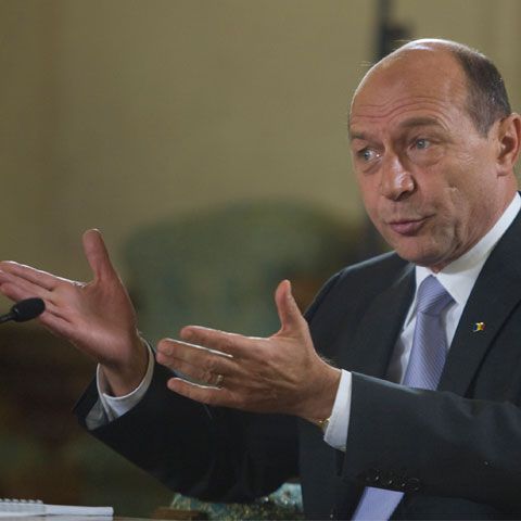 Băsescu: Îngrijorător este faptul că majoritatea optează pentru un Guvern de tehnicieni