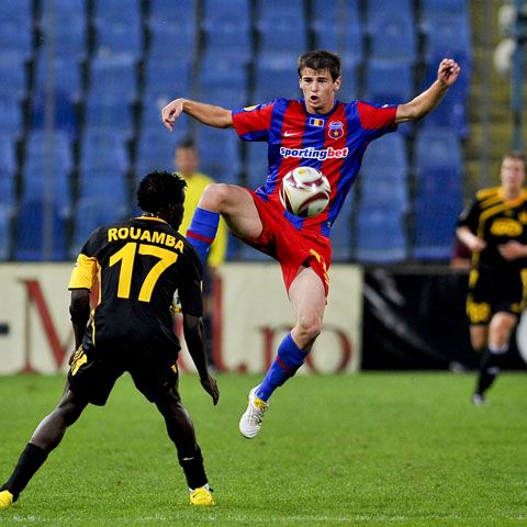 Steaua - Onicaş are fisură la peroneul drept şi va fi indisponibil până în luna ianuarie