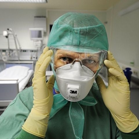 Cursurile Colegiului "Matei Basarab" din Bucureşti suspendate pentru o săptămână, din cauza gripei porcine