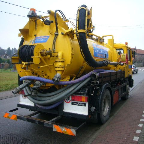 Primăria Ploieşti a cumpărat două vidanje cu peste 400.000 de euro, deşi încă nu este nevoie de ele