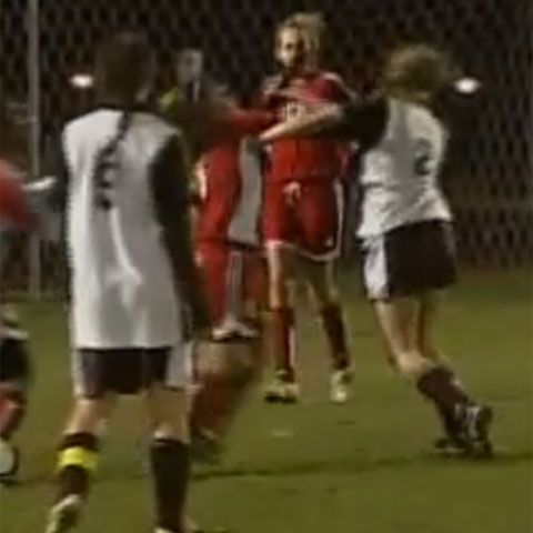 Bătaie între liceene la un meci de fotbal feminin. VEZI VIDEO!