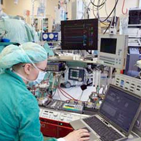 Business Standard: Jumătate dintre medici au peste 50 de ani 