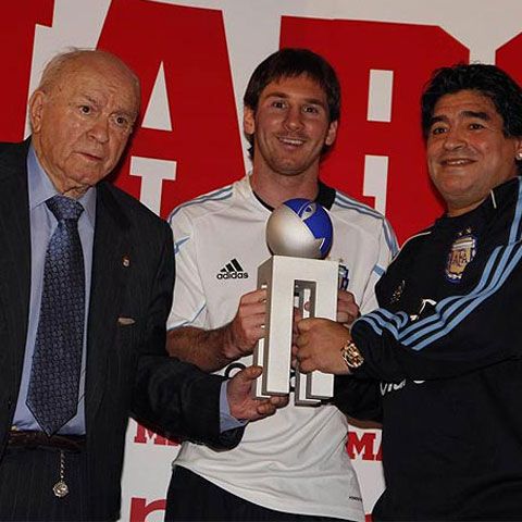 Messi a primit trofeul Di Stefano