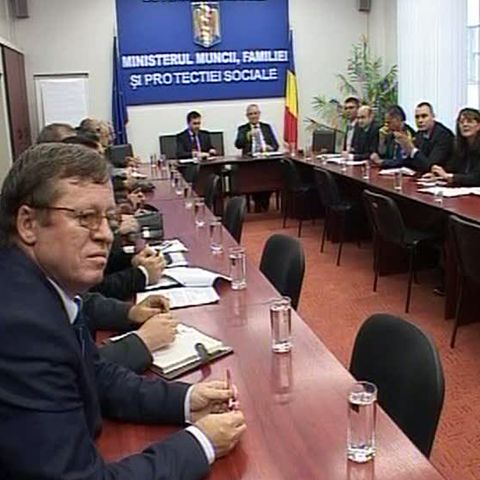 Bugetarii au refuzat concediul fără plată şi au ameninţat cu organizarea unui miting de mare amploare