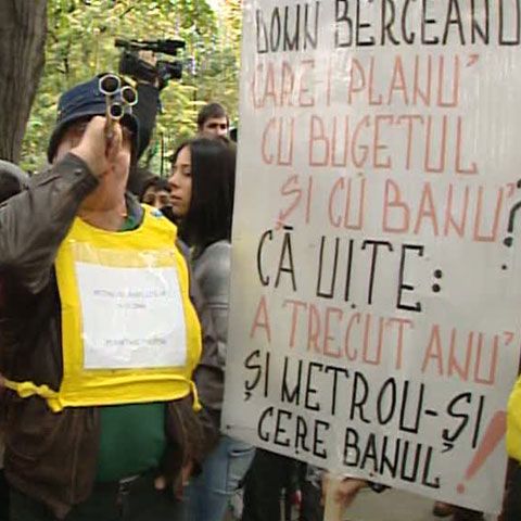 Proteste la metrou, pentru a patra zi consecutiv. Sindicaliştii se întâlnesc luni cu Radu Berceanu