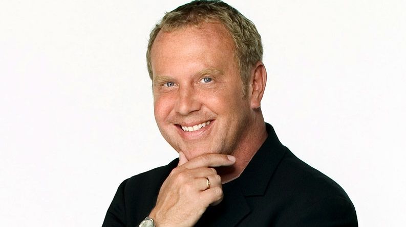 Creatorul de modă Michael Kors bate criza financiară