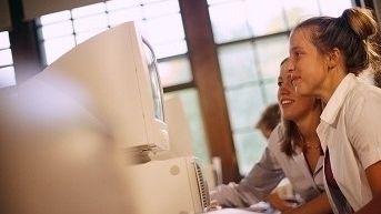 Opt olimpici români, medaliaţi la Balcaniadele de informatică 