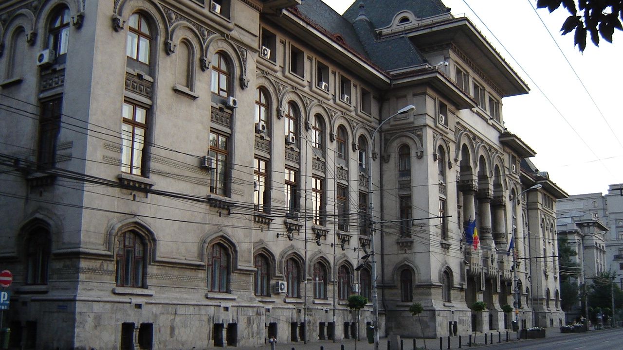 Instituţiile publice vor fi închise de Anul Nou