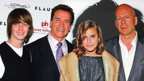 Fiica lui Bruce Willis se întâlneşte cu băiatul lui Arnold Schwarzenegger