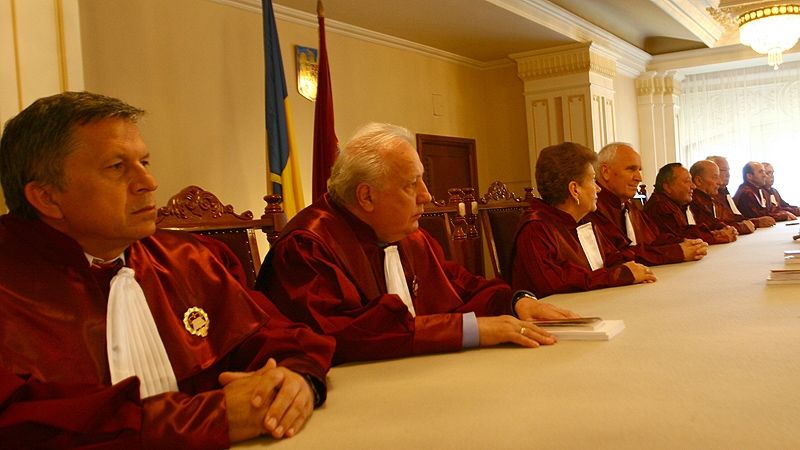  Curtea Constituţională a respins cererea PSD de repetare a turului II 