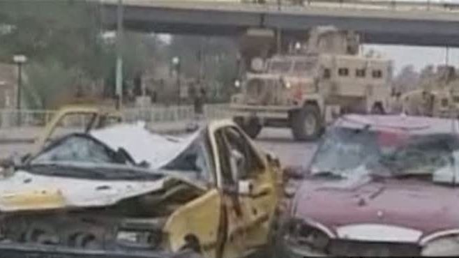 Cel puţin 127 de persoane au fost ucise şi alte 450 au fost rănite în cinci atacuri în Irak