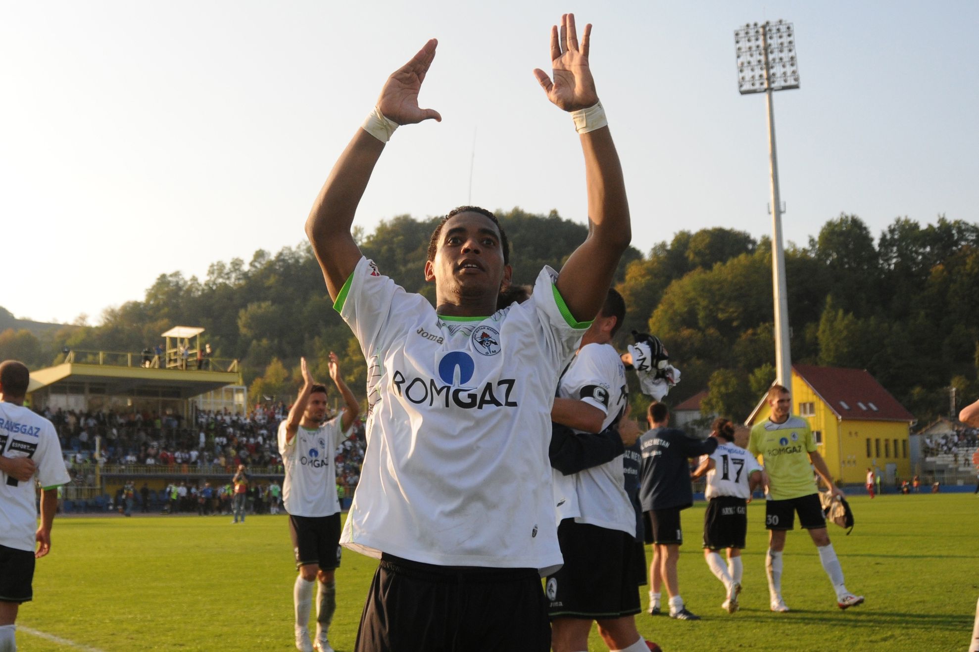 Gaz Metan şi Astra au remizat într-un meci cu iz de vacanţă