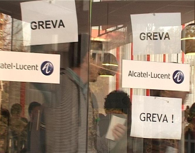 Angajaţii de la Alcatel Timişoara, în grevă generală