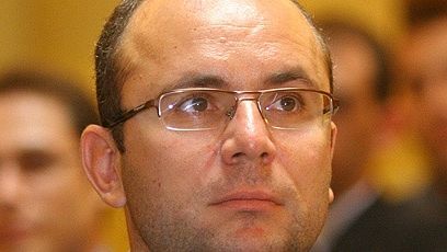 Guşă spune că Băsescu a fraudat alegerile şi că rezultatele ar trebui contestate de PSD