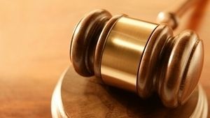 Preşedintele interimar al PD-L Gorj a fost condamnat cu închisoare cu suspendare