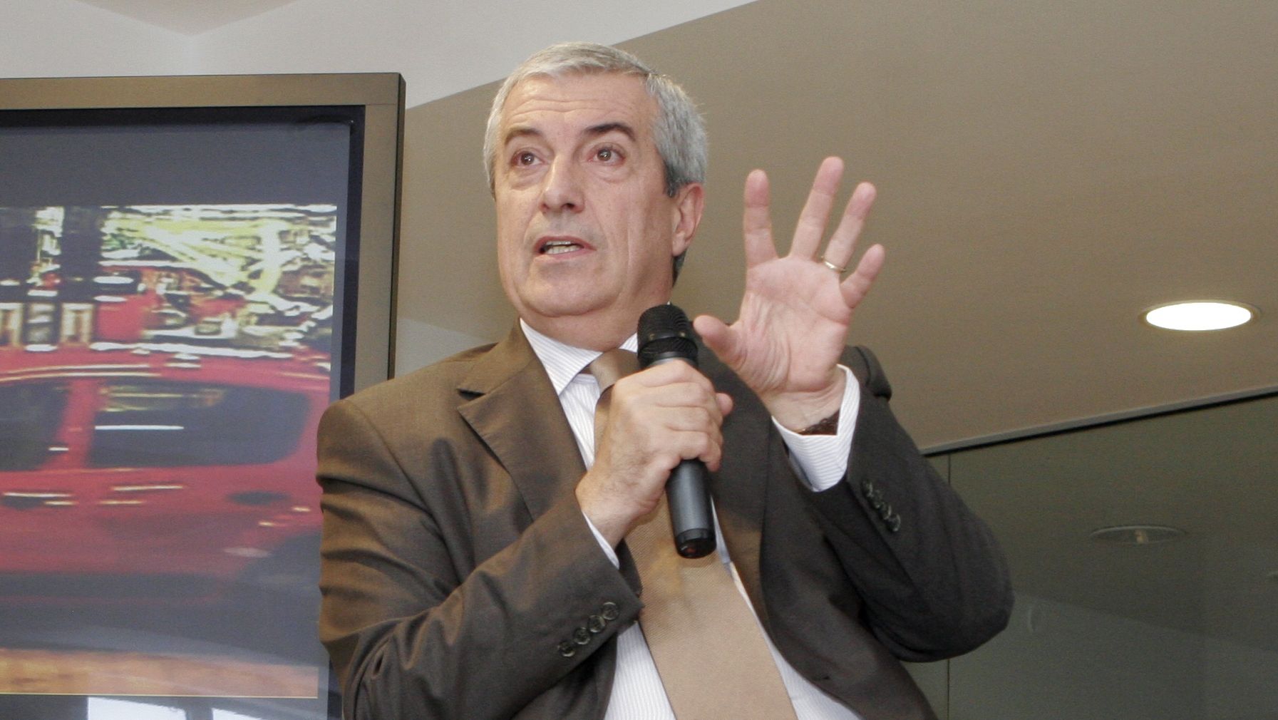 Tăriceanu: În niciun caz nu trebuie să luăm în calcul alegeri anticipate