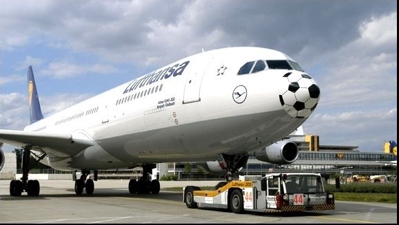 Un avion al Lufthansa cu destinaţia Detroit a făcut escală neprevăzută în Islanda