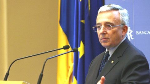 Isărescu crede că nu ar trebui să i se vehiculeze numele în chestiunea desemnării premierului