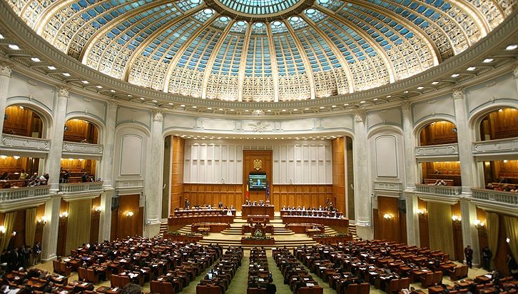 Miniştrii - audiaţi în comisii astăzi, de la ora 11.00, Guvernul supus votului plenului, miercuri de la ora 9.30