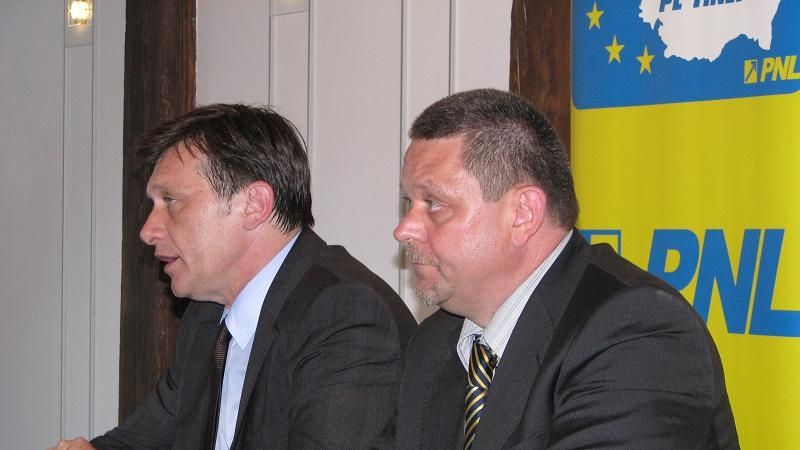 Liberalii şi social-democraţii sibieni rămân prieteni şi după ruperea protocolului de colaborare