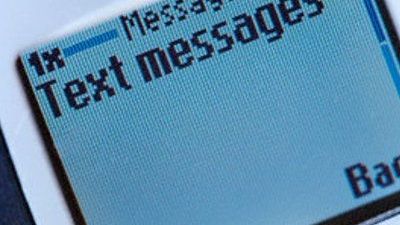 Cum să trimiţi sms-uri otrăvite cu sondaje