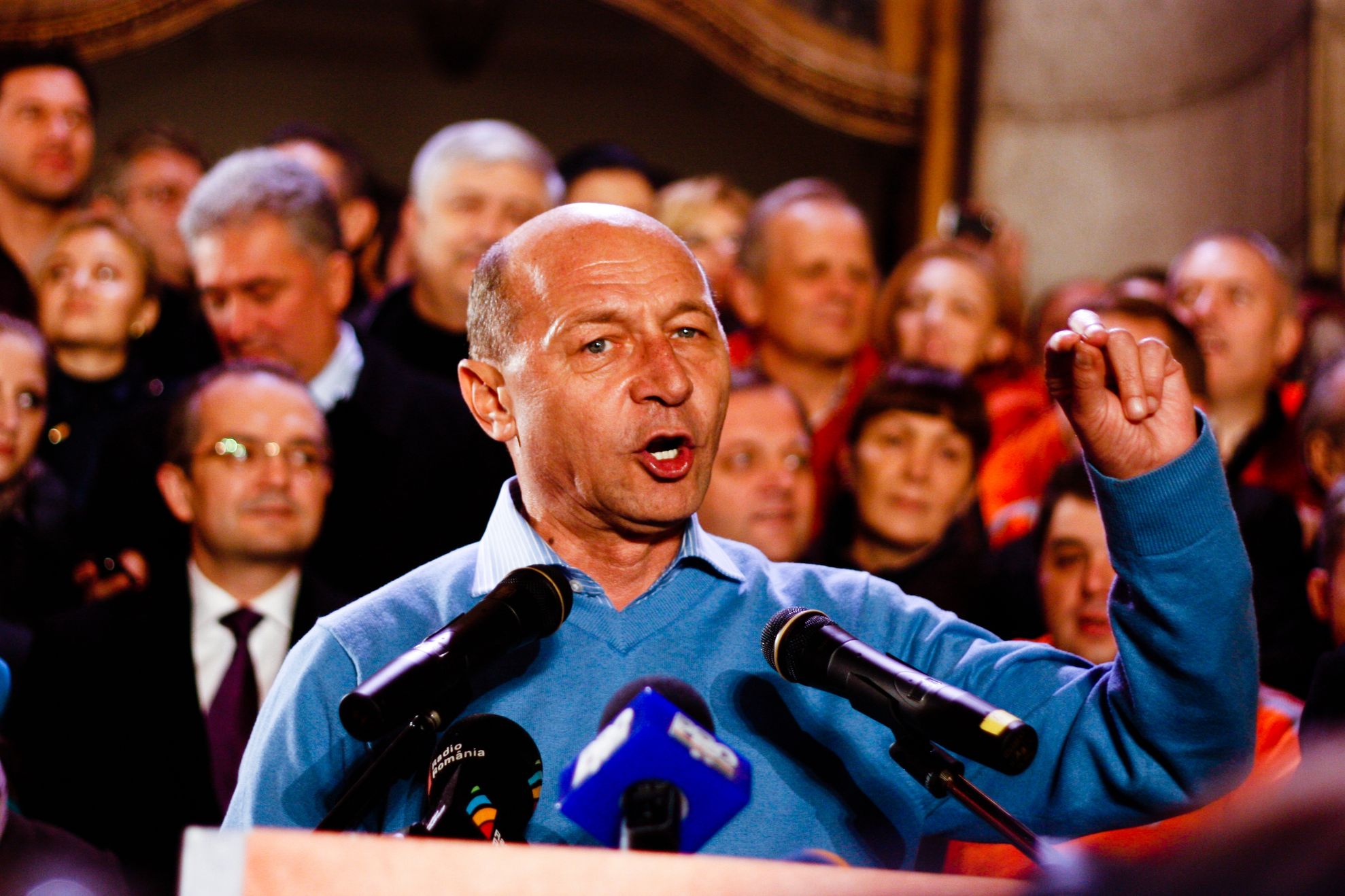 The Economist: Românii vor să creadă în Traian Băsescu