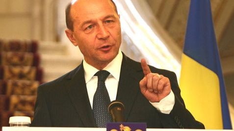 Traian Băsescu: Libertatea câştigată acum 20 de ani poate fi pierdută dacă nu este apărată, dacă ne pierdem încrederea de a fi noi înşine