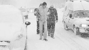 Mai multe drumuri au fost blocate din cauza zăpezii 