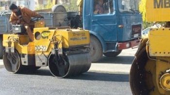  Lucrări de refacere a carosabilului după ninsori, pe 10 artere din Capitală