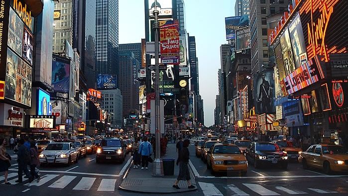 Accident în New York. Mai multe persoane au fost rănite