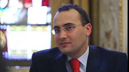 Valeriu Turcan, despre numirea lui Petrescu: "Fie vrea să scape de ea, fie să o pună la adăpost"