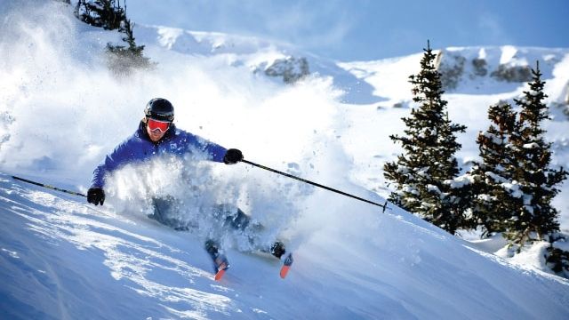 Unde se poate schia? Grosimea stratului de zăpadă!