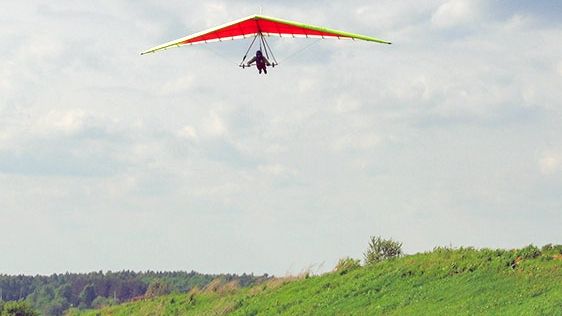 Descoperire neaşteptată la locul unde s-a prăbuşit un motodeltaplan în Vaslui 