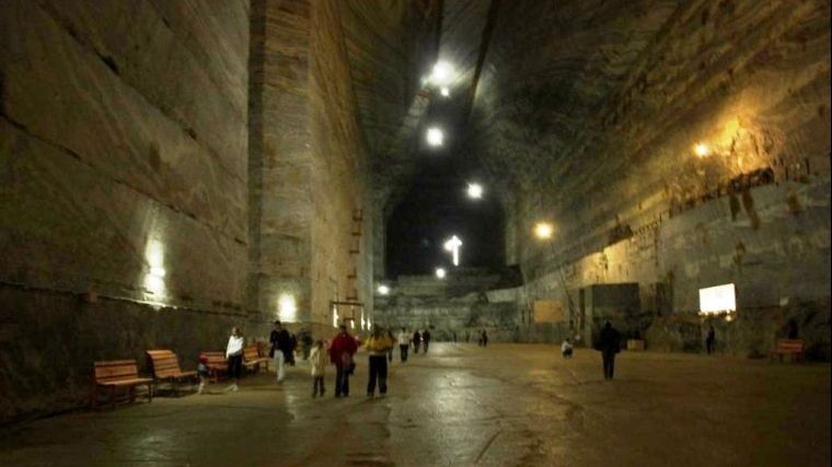 Salina de la Slănic Prahova, amendată cu 50.000 de lei după ce un lift s-a prăbuşit în gol