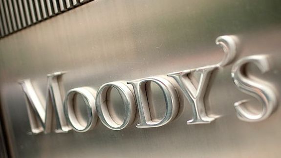 Moody’s a scăzut ratingul Rusiei aproape de "junk"