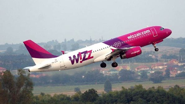 Incident la sol pe Aeroportul din Sibiu. O aeronavă Wizz Air a derapat pe pistă, imediat după aterizare