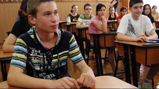 Evaluare Națională 2015. Elevii care aparţin minorităţilor naţionale susţin proba la Limba maternă