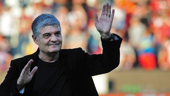 Dinamo şi-a prezentat noul antrenor. Pe ce jucători a pus ochii "Fălcosul"