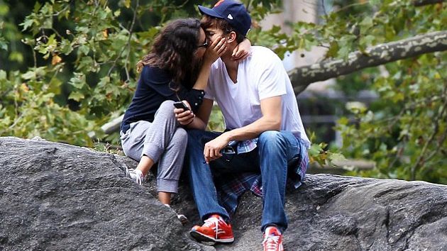 Mila Kunis şi Ashton Kutcher se căsătoresc