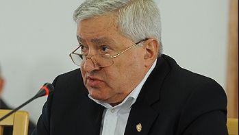Trei parlamentari, printre care Şerban Mihăilescu, declaraţi incompatibili de ANI