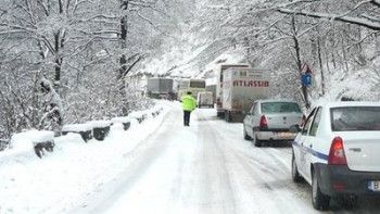 Ce drumuri sunt ÎNCHISE din cauza zăpezii